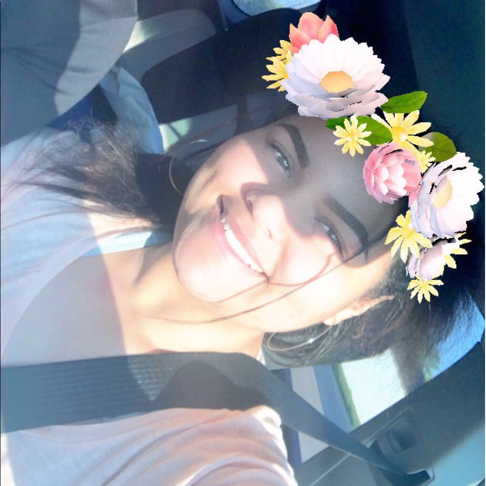 Meet your Posher, Desiree